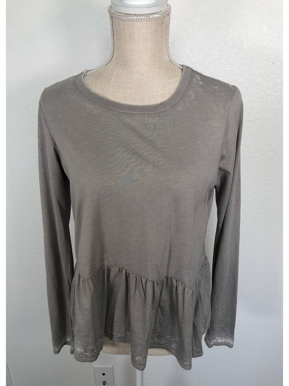 Chaser Vintage Collection Crew Neck Peplum Gray Long Sleeve Burnout Tee -M